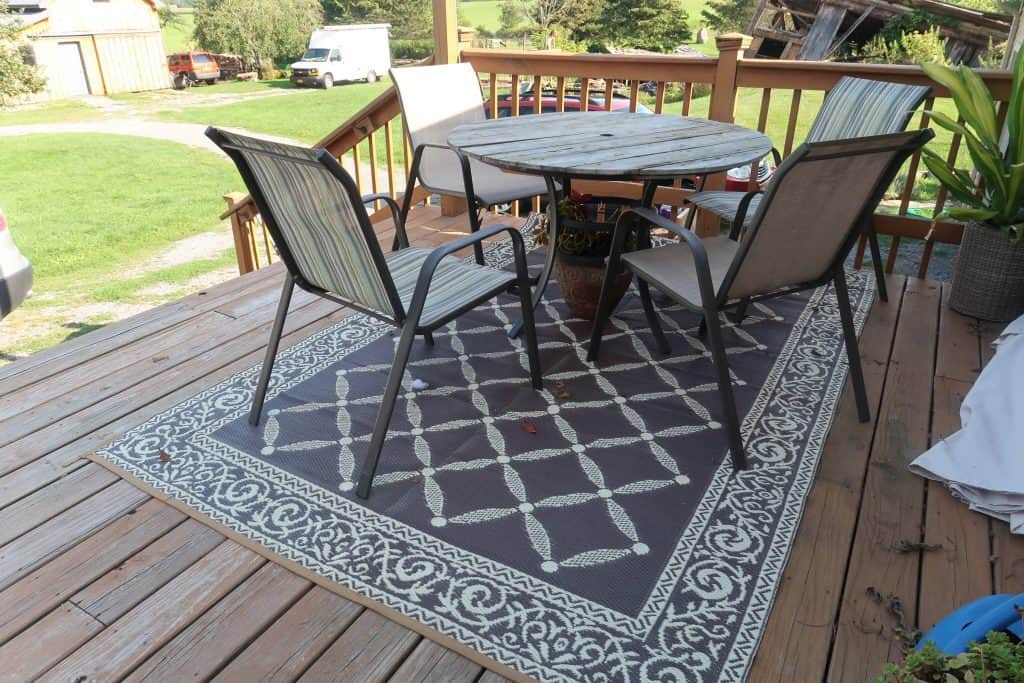 cheap ways to decorate patio