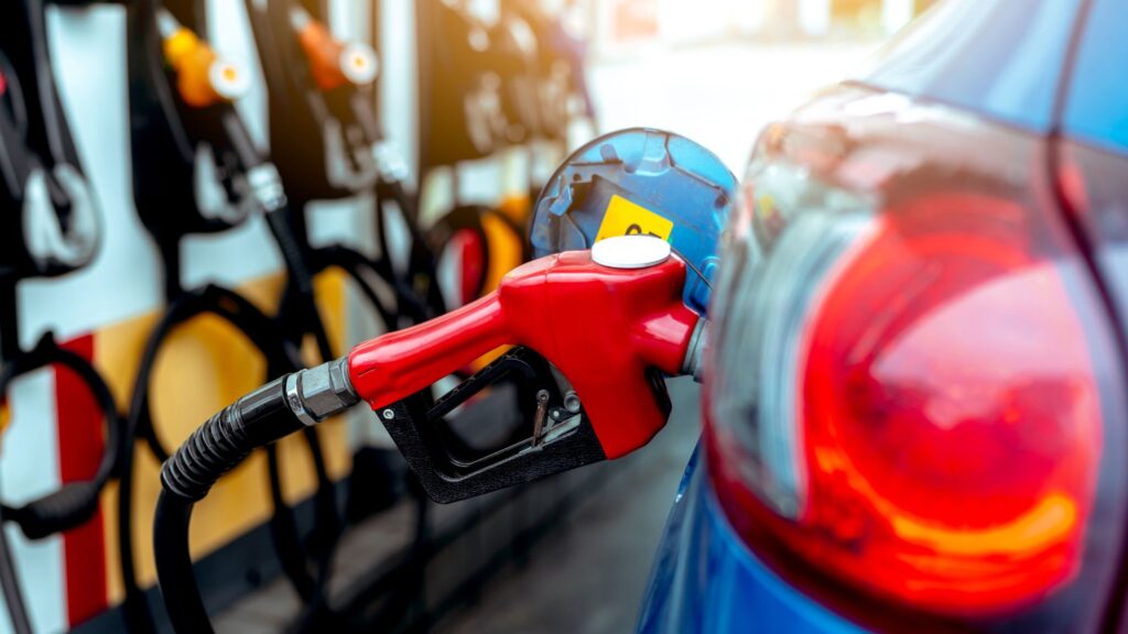 The Best Gas Apps to Save on Gas Fill Ups Right Now