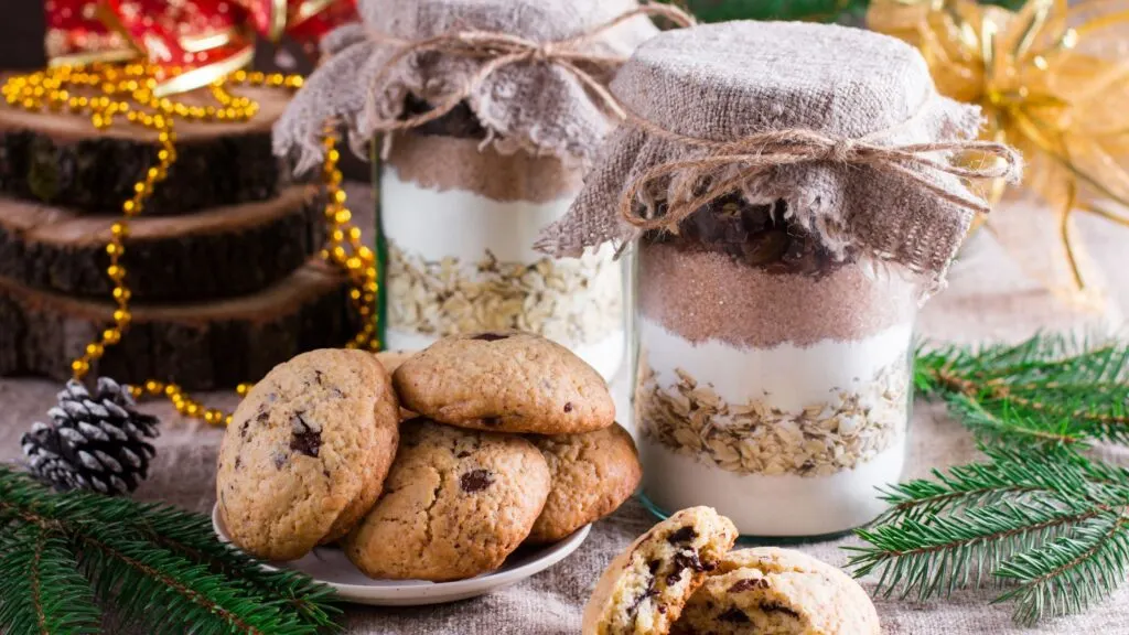 41 Home-Made Food Jar Gift Ideas