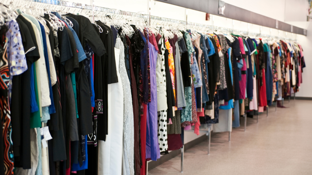 14 Life-Changing Thrift Shopping Tips You Need!