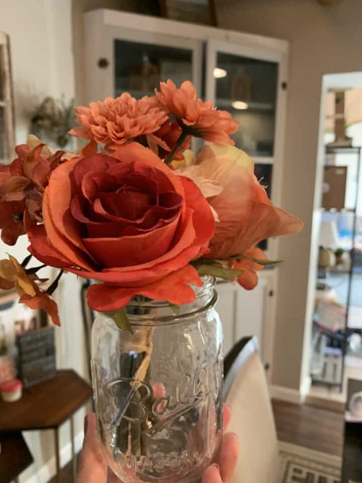 Curated visual reference: Picture Idea: Frugal Farmhouse Decor Budget Friendly Ideas For Cozy Country Charm