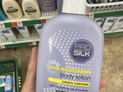 Pro Silk Body Lotion with creamy cashmere scent for dry skin.