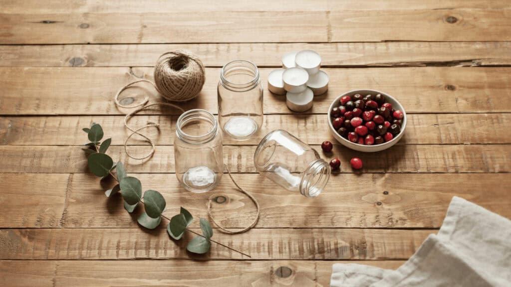 DIY Mason Jar Christmas Candle Centerpiece 2 DIY Mason Jar Christmas Candle Centerpiece