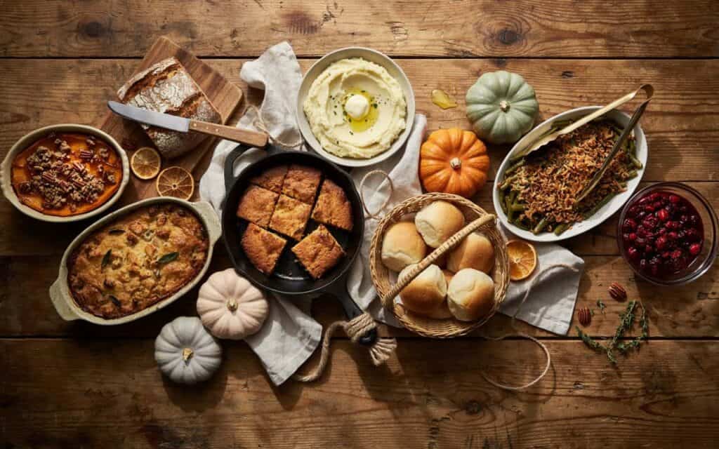 Easy Thanksgiving Side Dishes That Feed a Crowd on a Budget 1 Easy Thanksgiving Side Dishes That Feed a Crowd on a Budget